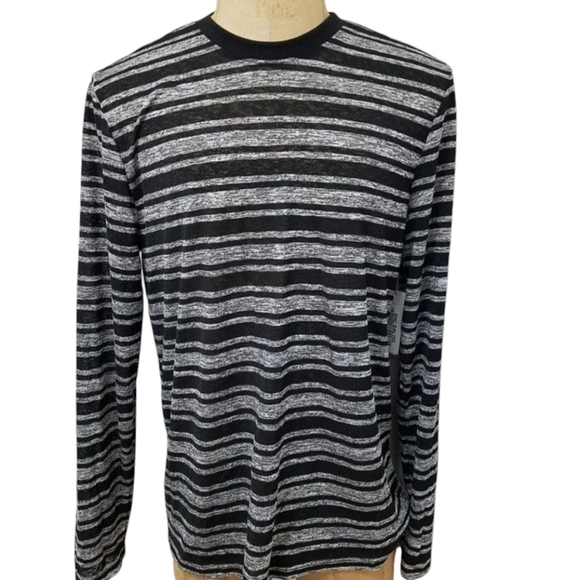 Guess Men's Long Sleeves Shirt.  Size Small. New With tags $89. - Picture 1 of 6
